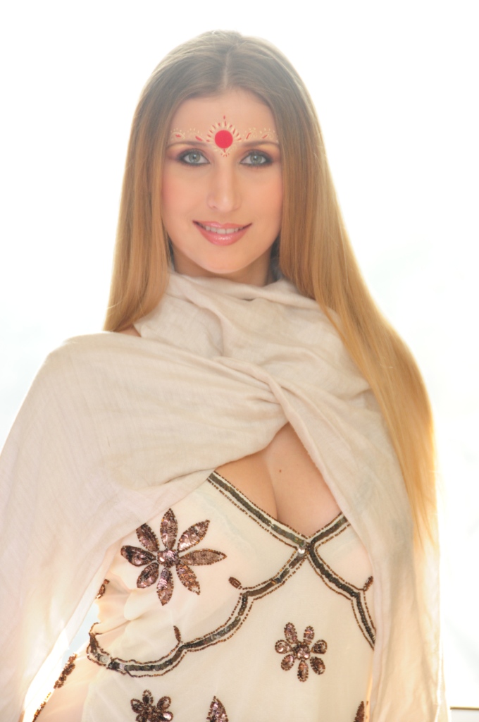 Claudia Ciesla Prayed At The Golden Temple Amritsar And